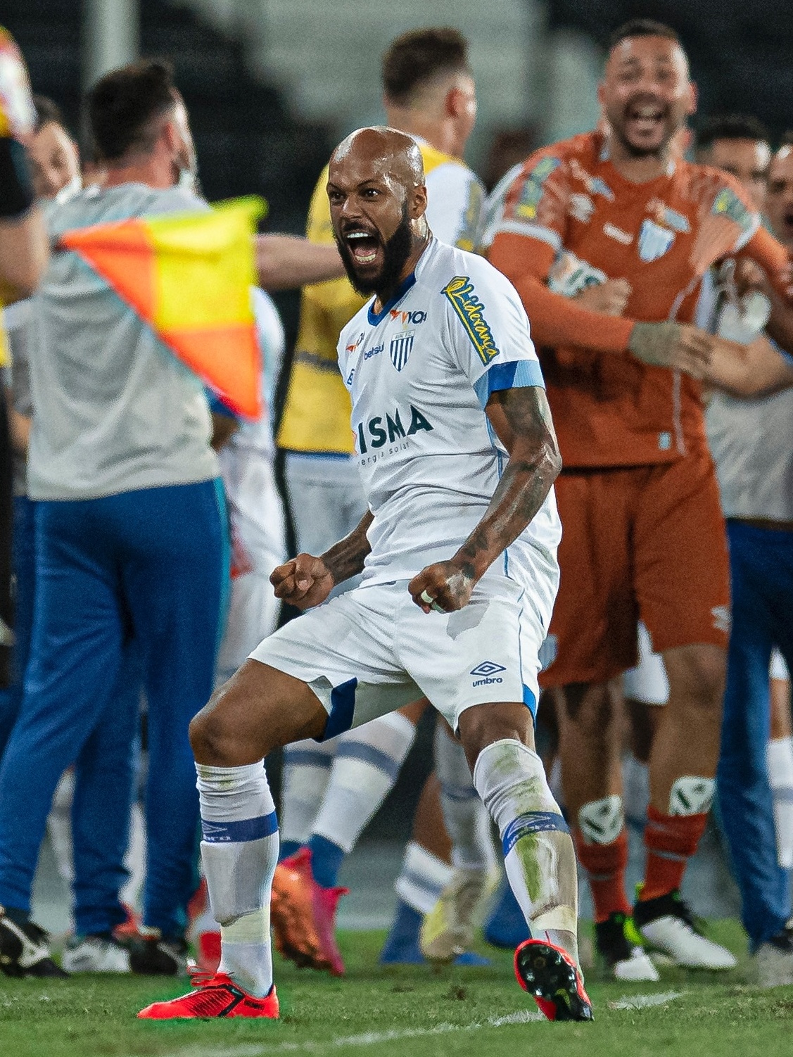 Com bom jogo, Wesley Soares entra na seleção da rodada da Série B