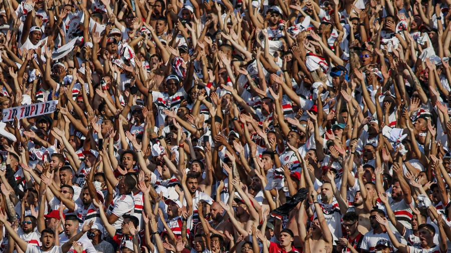 Torcida durante partida entre São Paulo e Flamengo no estádio Morumbi - Guilherme Drovas/AGIF