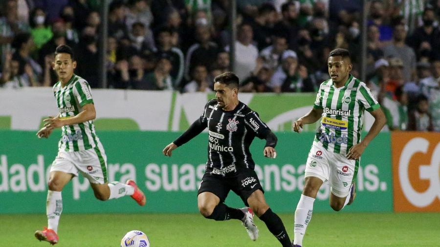 Fagner pode pegar uma suspensão de até 12 jogos - Rodrigo Coca/ Ag. Corinthians