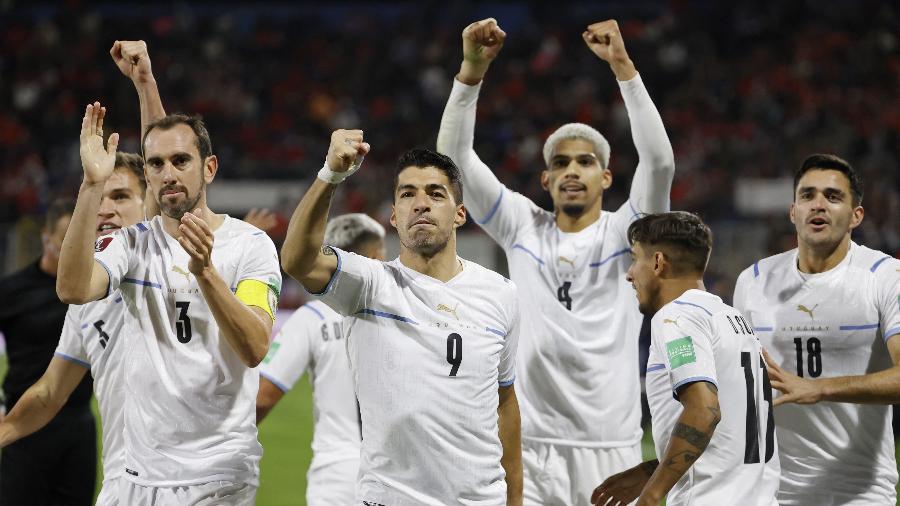 Luis Suárez comemora após marcar pelo Uruguai no confronto contra o Chile pelas Eliminatórias da Copa do Qtar. 29/03/2022 - ALBERTO VALDES/Pool via REUTERS