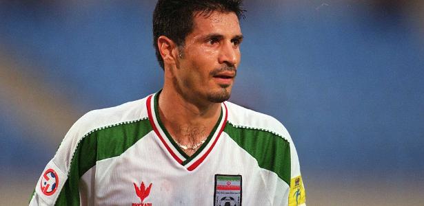 Lenda do futebol iraniano, Ali Daei faz denúncias contra governo