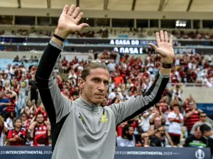 Filipe Luís para o lugar de Tite? Entenda 'manobra' em estudo no Flamengo