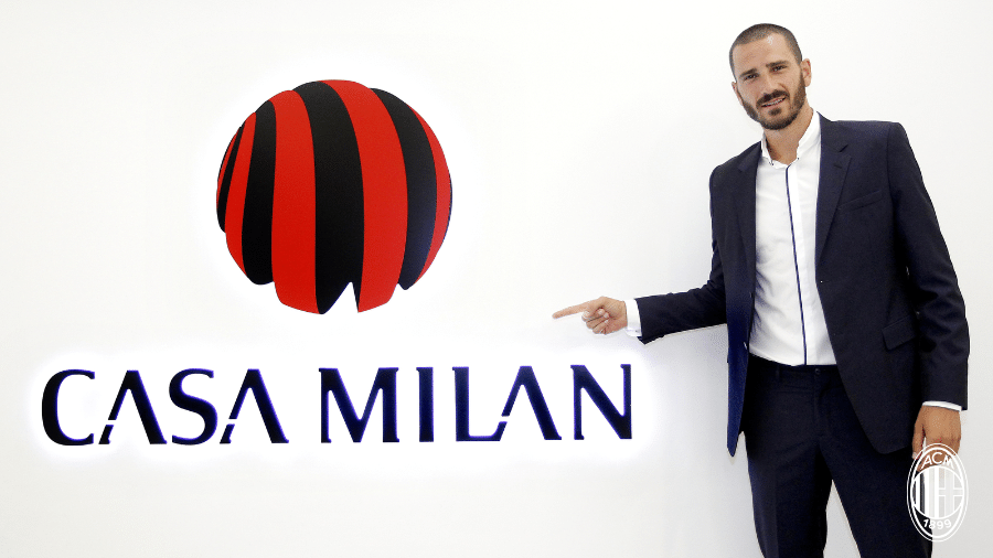 Leonardo Bonucci visita a Casa Milan antes de ser anunciado pelo Milan - Divulgação/Milan