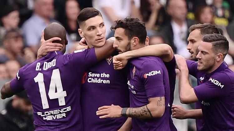 Jogadores da Fiorentina celebram gol contra a Juventus - Marco Bertorello / AFP - Marco Bertorello / AFP