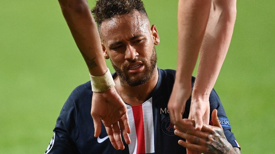 Neymar é o jogador em atividade que mais sofre faltas na elite do futebol europeu - Michael Regan - UEFA/UEFA via Getty Images