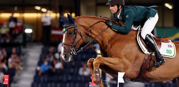 Brazil qualifies for team jumping final