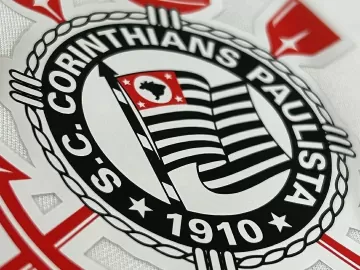 Juca Kfouri: O Corinthians fez pacto com os deuses dos estádios