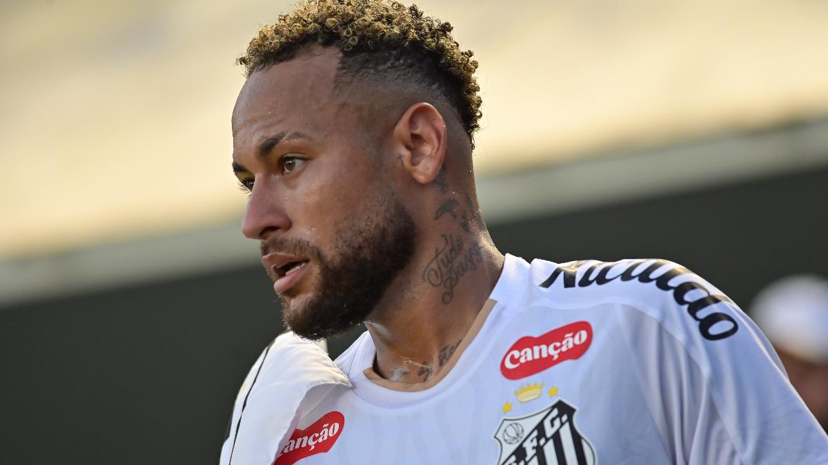 Onde vai passar Santos x Chapecoense pelo Brasileirão? Como assistir ao vivo