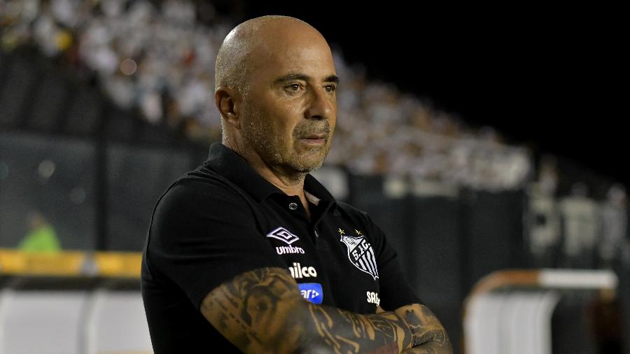 Jorge Sampaoli, durante partida entre Santos e Vasco - Thiago Ribeiro/AGIF