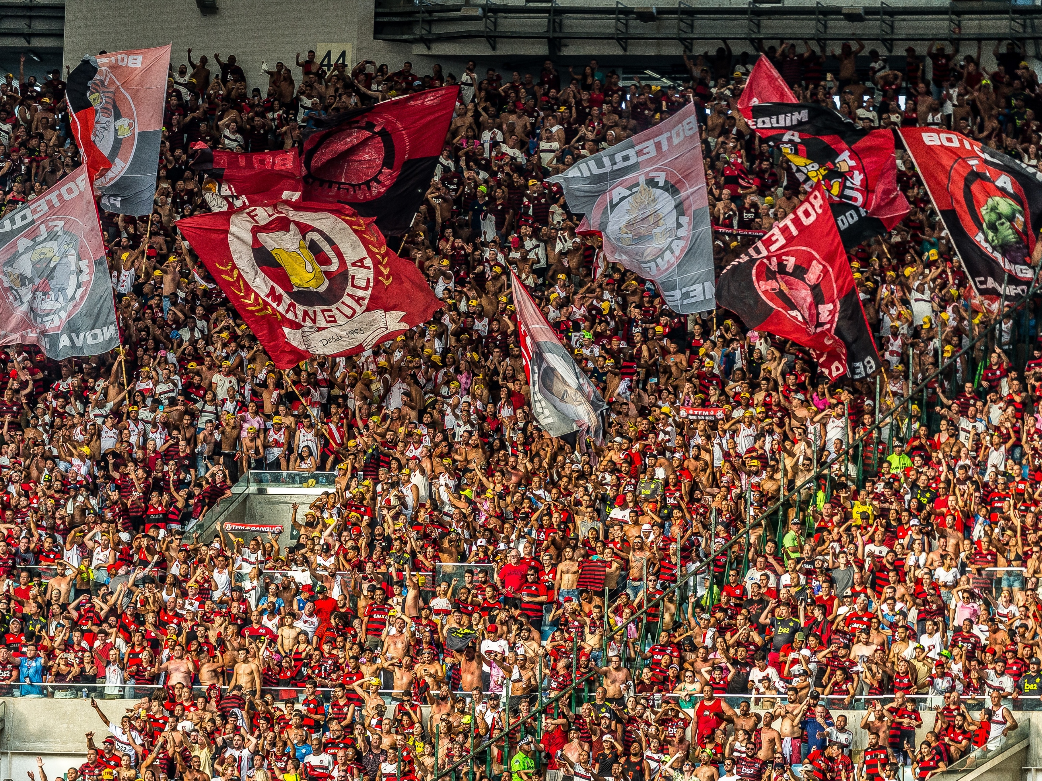 Torcida do Flamengo compra mais da metade dos ingressos para jogo nos  Estados Unidos - ISTOÉ Independente