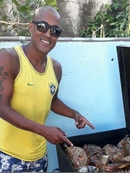 Douglas Silva, ex-Flamengo e Athletico-PR, vende costela no bafo - Reprodução Instagram
