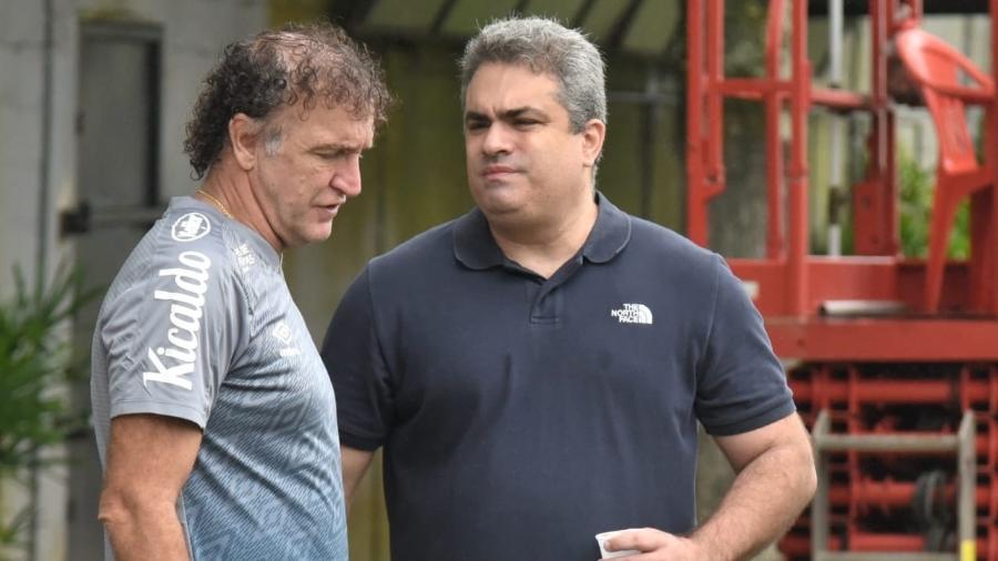 Orlando Rollo conversa com Cuca no CT do Santos - Ivan Storti/Santos FC