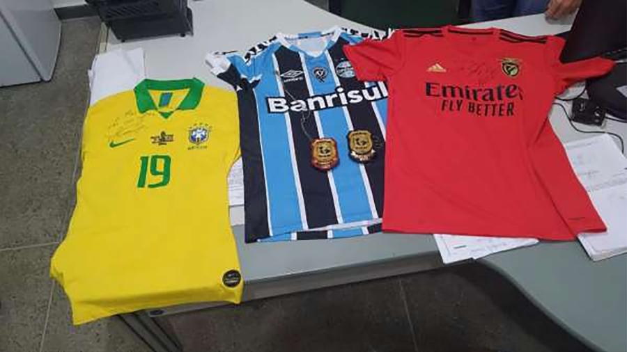 Camisas de Everton Cebolinha são encontradas pela Polícia Civil - Reprodução/Policia Civil