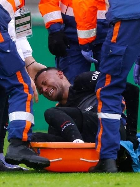 Neymar sente muitas dores durante lesão sofrida em jogo do PSG - REUTERS/Eric Gaillard