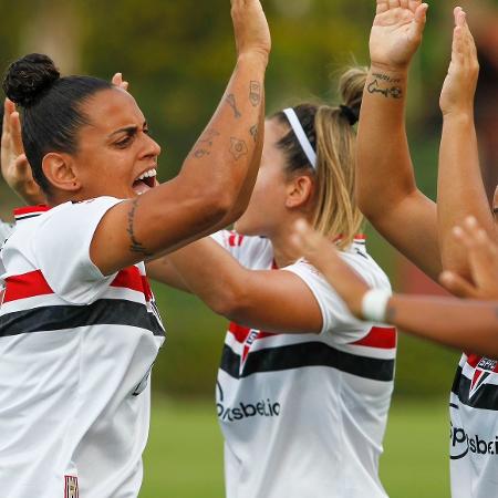 Jogadoras do São Paulo contra o Avaí Kindermann no Brasileirão feminino - Divulgação/SPFC