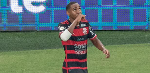 Lorran retorna e Flamengo tem duas incertezas para duelo contra Grêmio.