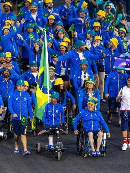 Delegação brasileira na cerimônia de abertura das Paralimpíadas de Paris