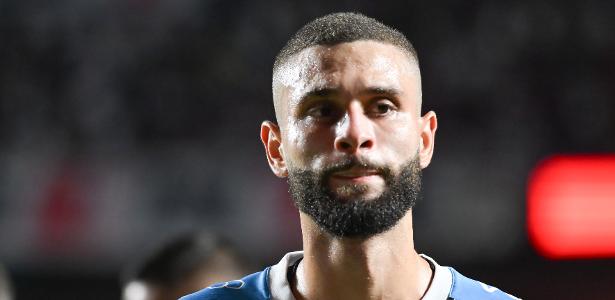 Vitória encaminha retorno de Wagner Leonardo