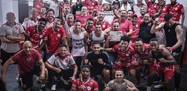 Vila Nova embala e tem mais de 67% de probabilidade de subir para a Série A