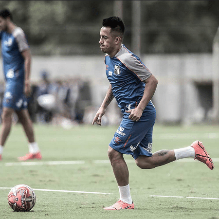 Cueva em treino do Santos, antes do clássico contra o Corinthians - Ivan Storti/Santos FC