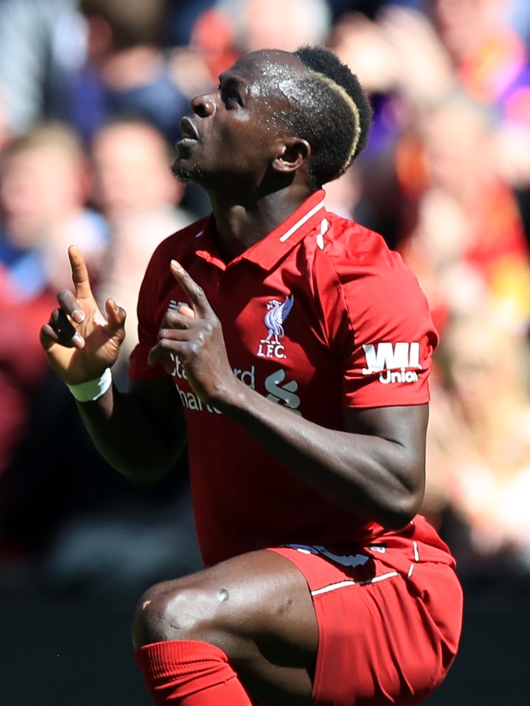 Estrela de Senegal e do Liverpool, Mané fugiu de casa para jogar