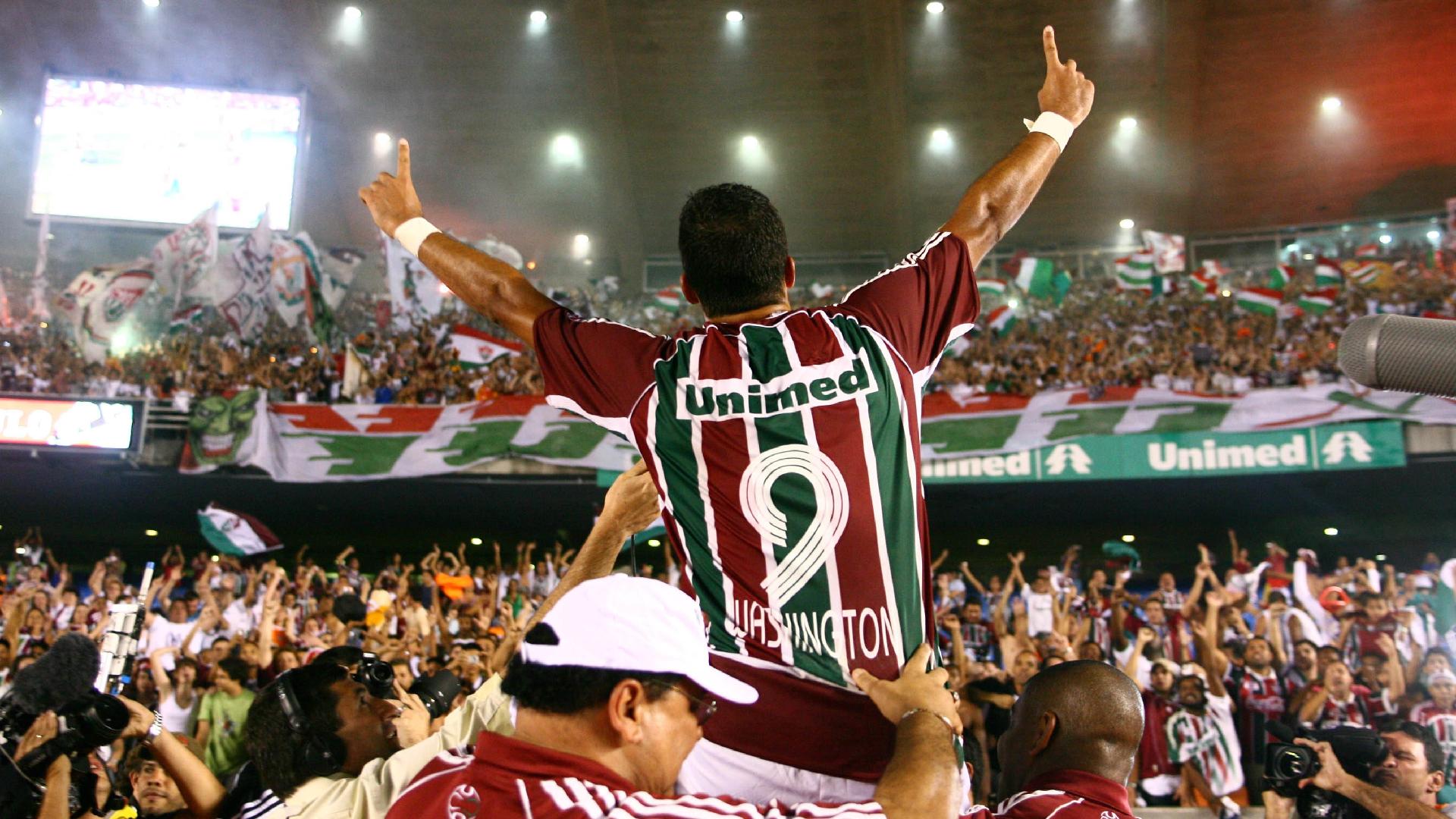Washington comemora gol marcado para o Fluminense contra o São Paulo