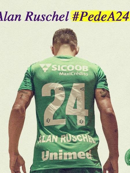 Alan Ruschel com a camisa 24 da Chapecoense - Divulgação