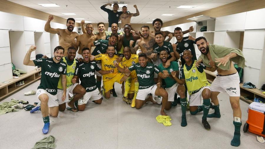 Jogadores do Palmeiras comemoram a vitória sobre o Corinthians - Cesar Greco