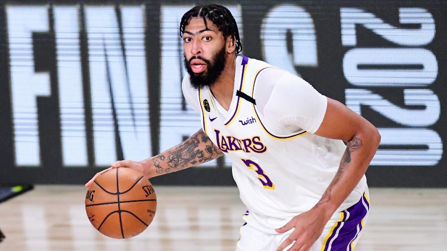 Anthony Davis, durante partida do Los Angeles Lakers - Douglas P. DeFelice/Getty Images/AFP