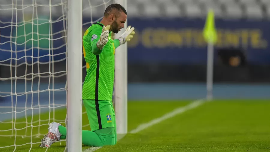 Titular absoluto, goleiro Everson completará 50 jogos pelo Galo hoje