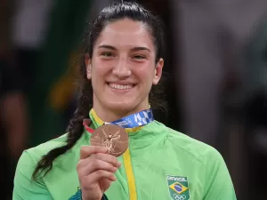 Judoca medalhista olímpica, Mayra Aguiar anuncia aposentadoria 