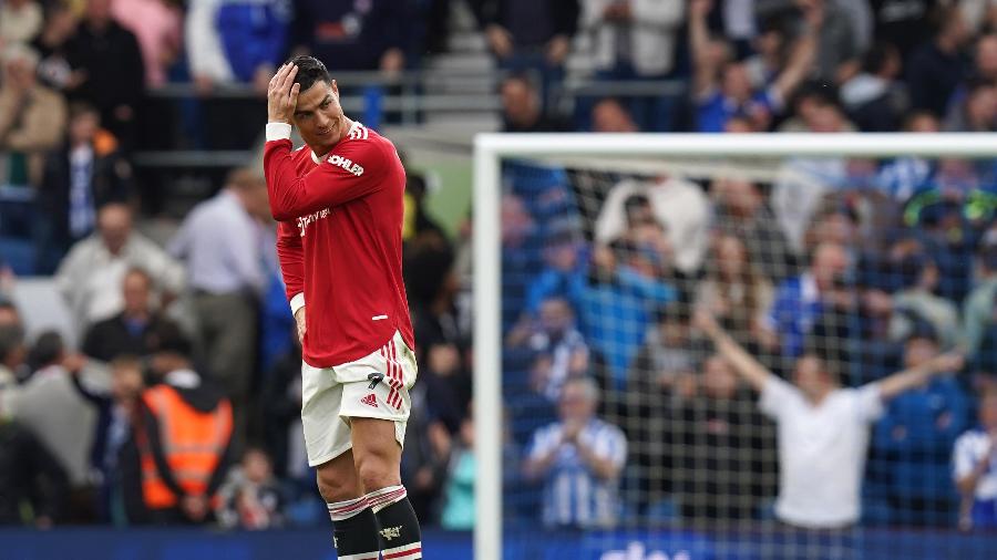 Cristiano Ronaldo lamenta durante partida entre Brighton e Manchester United - Gareth Fuller/PA Images via Getty Images