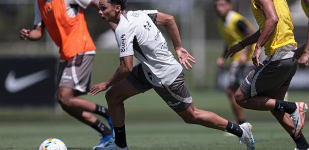 Corinthians inscreve promessa Dieguinho, de 16 anos, para a Sul-Americana