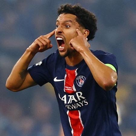 Marquinhos em ação pelo PSG - REUTERS/Kai Pfaffenbach