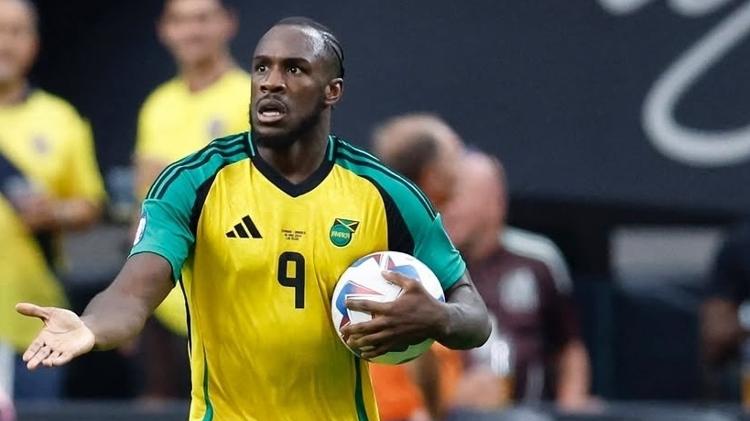 Michail Antonio, em ação pela seleção jamaicana