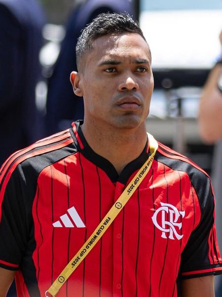 Alex Sandro, lateral esquerdo do Flamengo Alex Sandro, lateral esquerdo do Flamengo