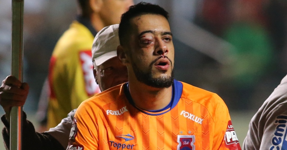 São Paulo tira goleiro Léo do Paraná Clube e o empresta ao ...