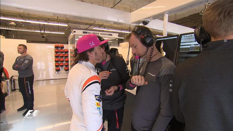McLaren foi uma das equipes que aderiram à campanha contra o câncer de mama - McLaren/Instagram