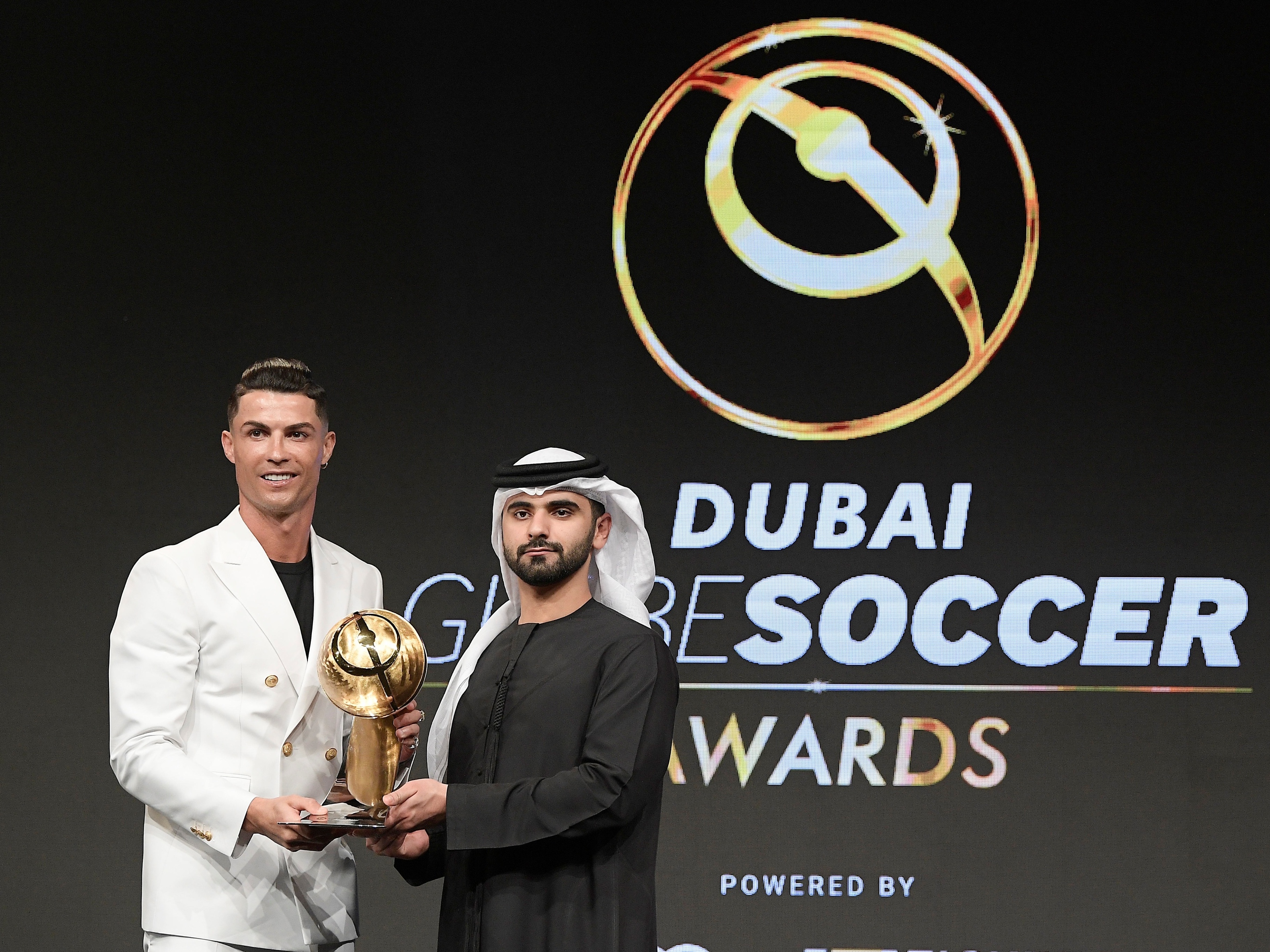 Cristiano Ronaldo recebe prêmio de melhor jogador do século em Dubai, futebol internacional