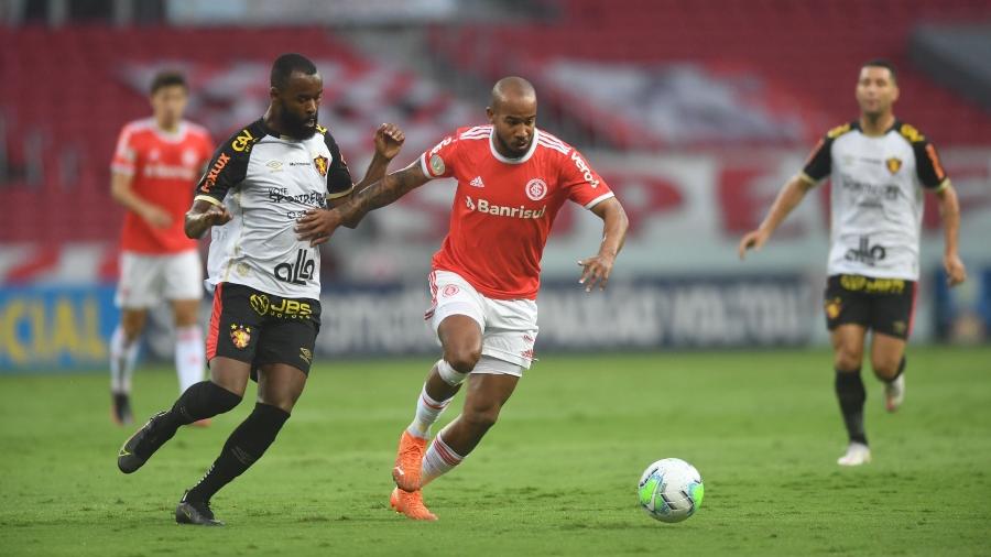 Internacional vence Red Bull Bragantino e abre distância do Z4 no  Brasileirão