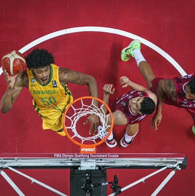 Brasil é derrotado pela Alemanha no basquete e fica sem vaga nos Jogos de  Tóquio