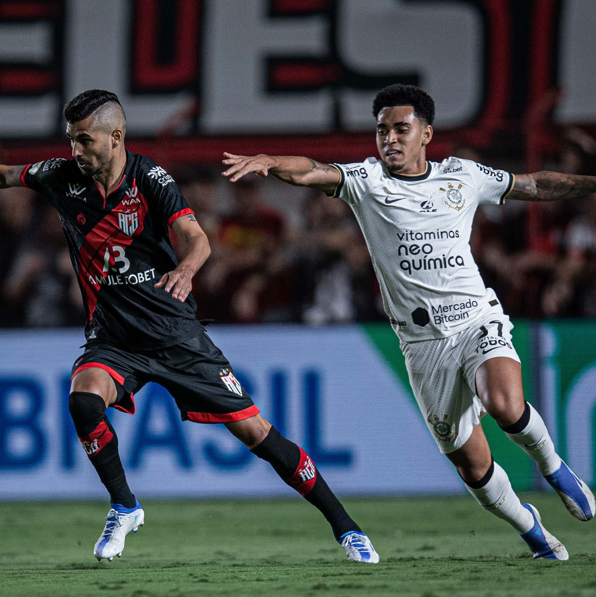 Corinthians perde para Atlético-GO e se complica na Copa do Brasil - Jogada  - Diário do Nordeste