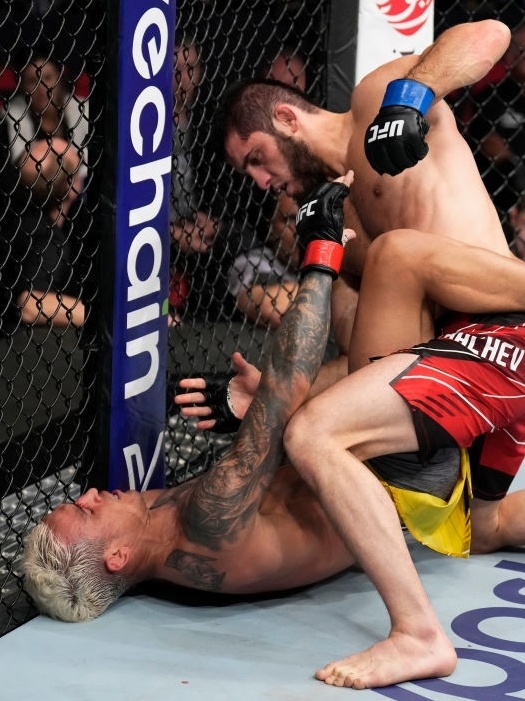 CHARLES DO BRONX FALA SOBRE PARCEIRO DE KHABIB E DIZ COMO QUER