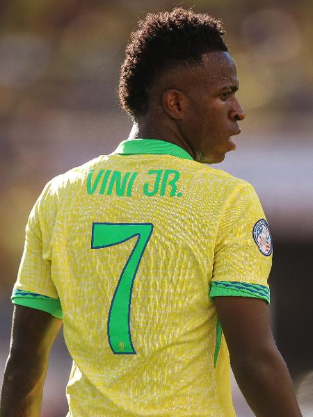 Vinícius Júnior recebe segundo cartão amarelo e não vai encarar o Uruguai nas quartas de final da Copa América