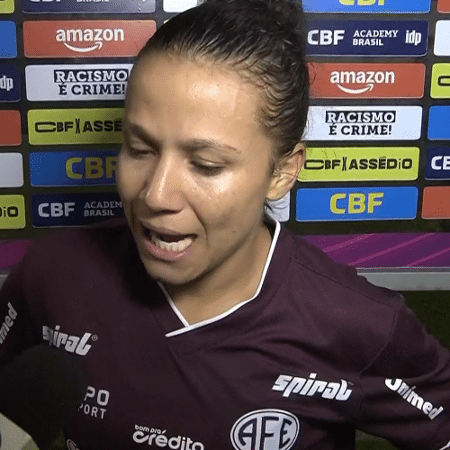Nicoly, da Ferroviária, reclama da arbitragem no jogo contra o Corinthians, pelo Brasileirão feminino Nicoly, da Ferroviária, reclama da arbitragem no jogo contra o Corinthians, pelo Brasileirão feminino