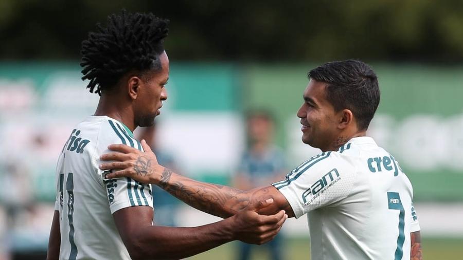 Dudu e Zé Roberto em treino do Palmeiras em 2017 - Cesar Greco/Fotoarena