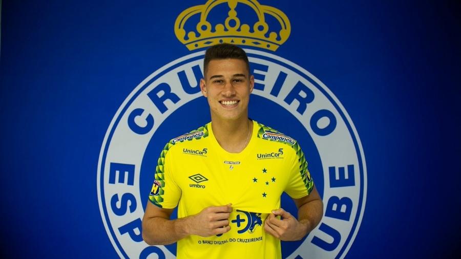 Goleiro Vinícius, ex-Criciúma, foi contratado pelo Cruzeiro em abril de 2019 - Divulgação/Cruzeiro