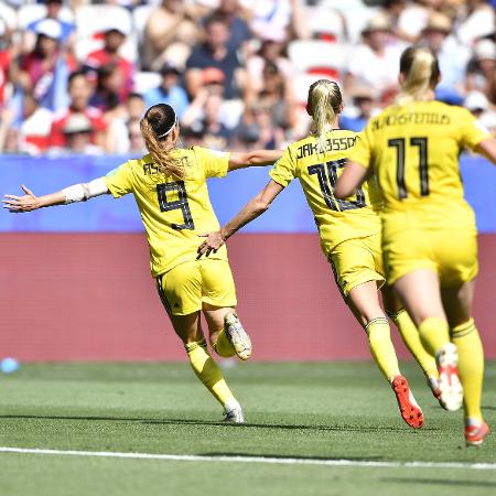 Jogadoras da Suécia comemoram gol na Copa do Mundo feminina de 2019