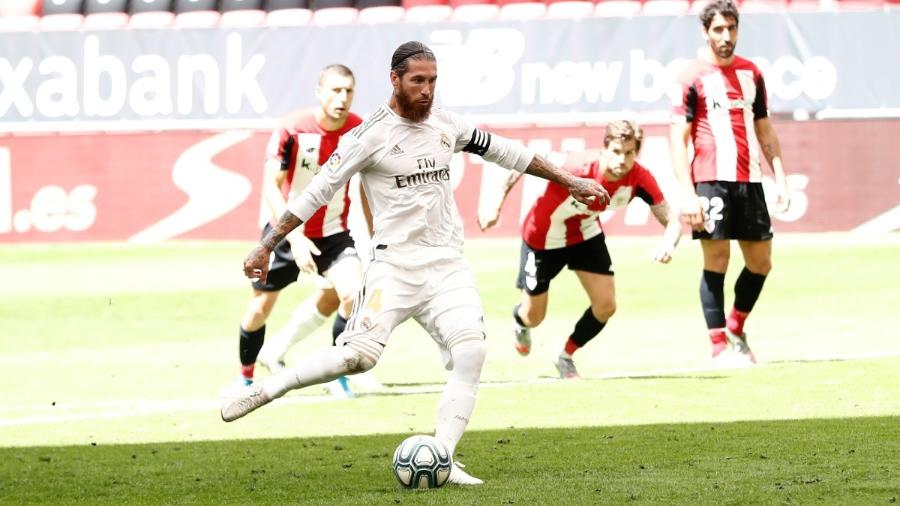Sergio Ramos marca gol da vitória do Real Madrid contra o Athletic Bilbao em cobrança de pênalti - Reprodução/Twitter/@realmadrid