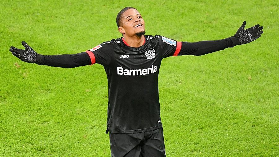 Leon Bailey, atacante do Bayer Leverkusen, está na mira de clubes ingleses - Ulrich Hufnagel/Xinhua